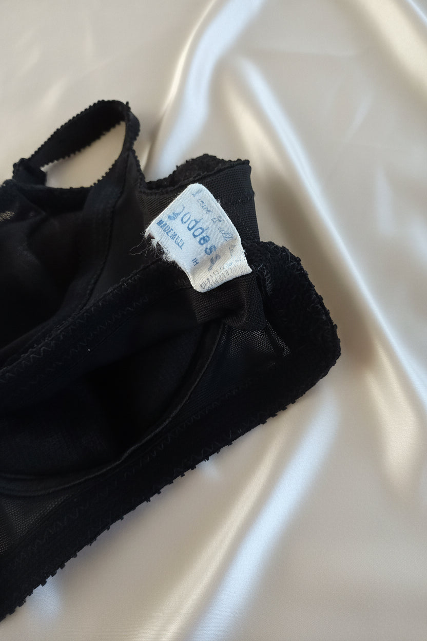 Vintage Black Embroidered Underwire Bra | Romantic Noir Lingerie