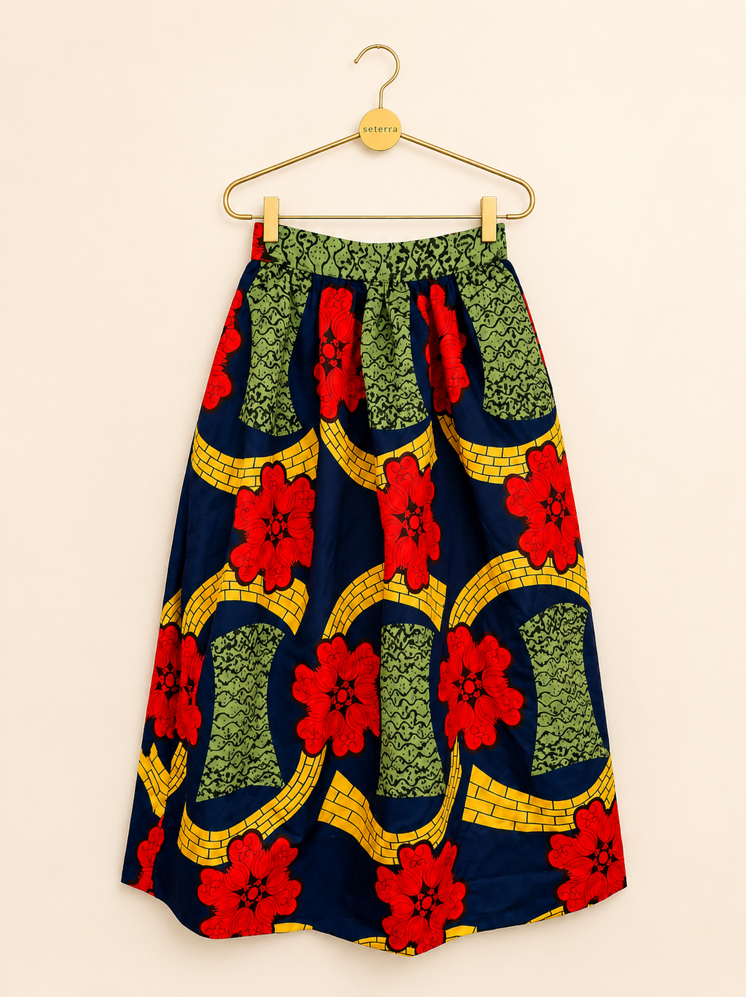 Vintage Bold Floral Maxi Skirt – Graphic 70s Statement Print